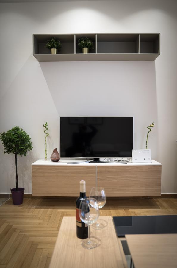 Hiend 4th Floor 1bdr Athens