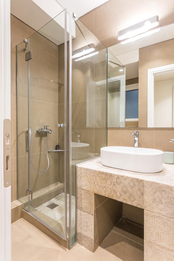 Hiend 4th Floor 1bdr Apartment *